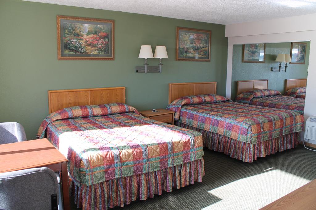 American Motor Inn - ロックアイランド エクステリア 写真