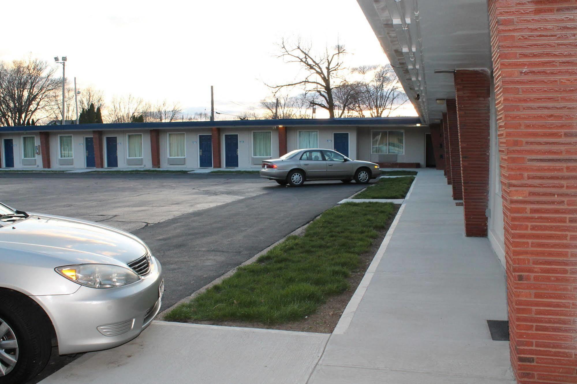 American Motor Inn - ロックアイランド エクステリア 写真